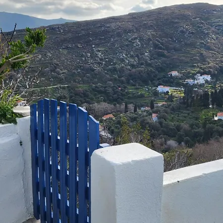 Eirini Сasa de vacaciones Steniaí