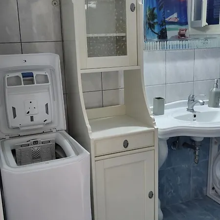 Eirini Holiday home *