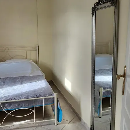 Eirini Holiday home *