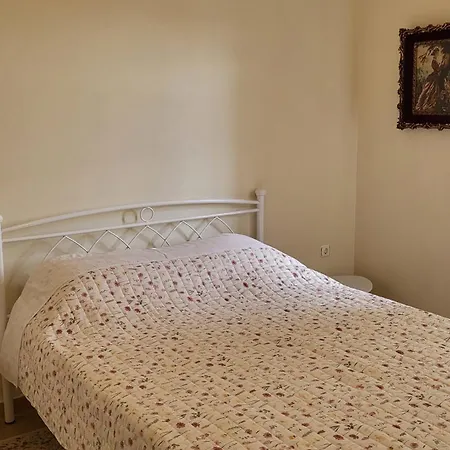 Eirini Holiday home *