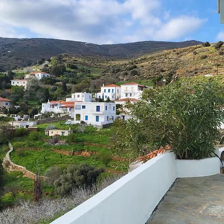 Eirini Сasa de vacaciones Steniaí